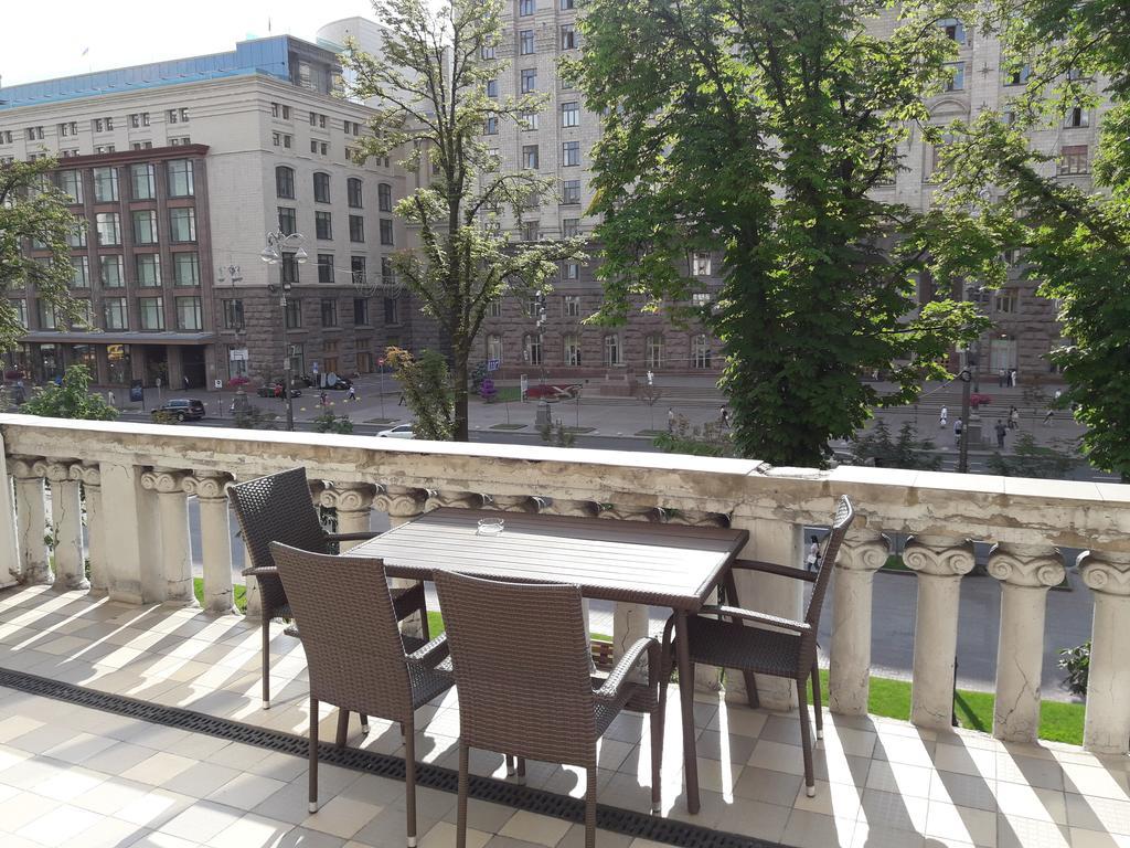 Kreschatik 21 With Terrace 2Br Kiev Dış mekan fotoğraf