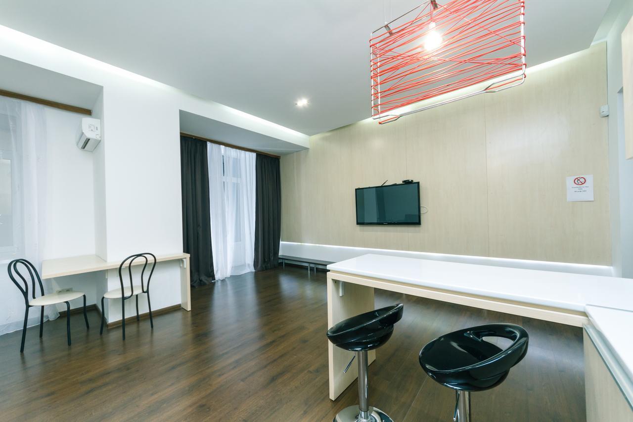 Kreschatik 21 With Terrace 2Br Kiev Dış mekan fotoğraf