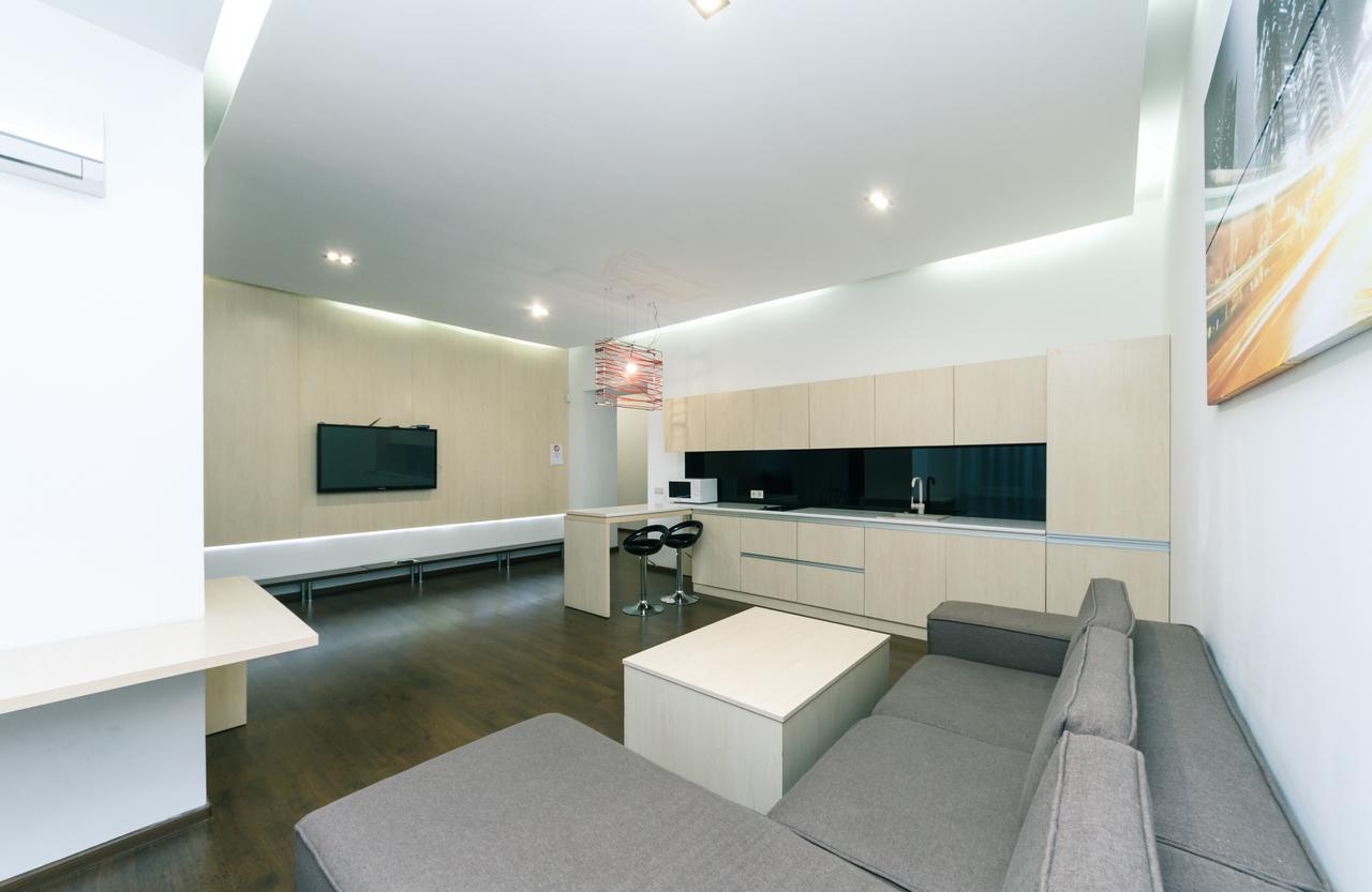 Kreschatik 21 With Terrace 2Br Kiev Dış mekan fotoğraf